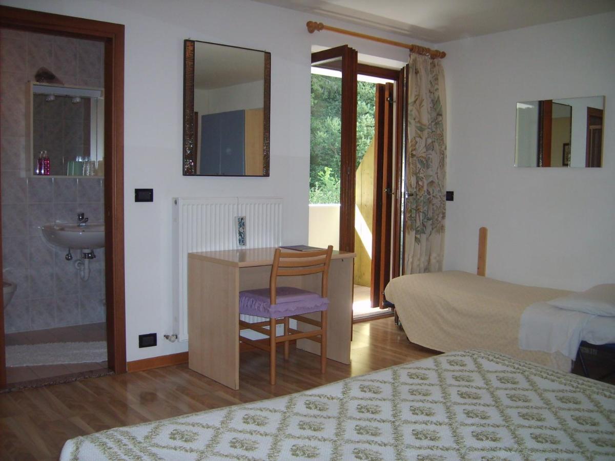 Hotel Genzianella Presenaio Екстериор снимка