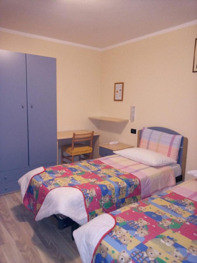 Hotel Genzianella Presenaio Екстериор снимка